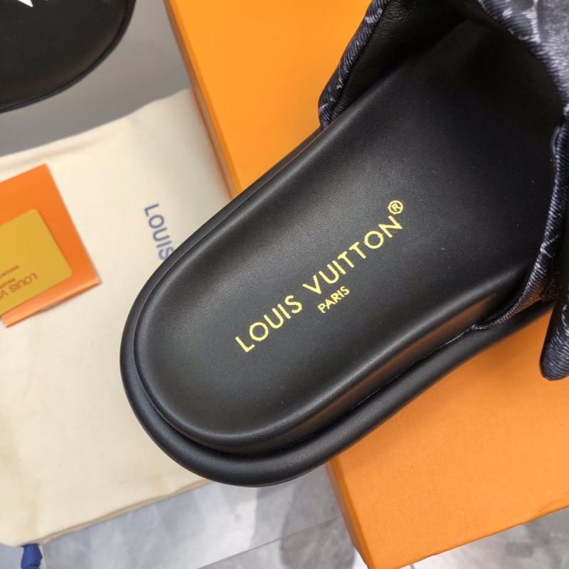 Louis Vuitton Slippers